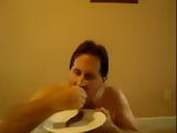 Tom Pearl eats his own shit