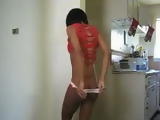 HOT ebony babe shakes her sexy booty