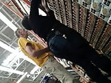 Big booty ebony at work in jeans 