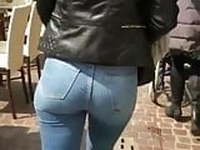 colita linda en jeans