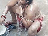 Bhabhi nude bath big boobs