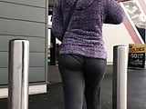 French Pawg walking