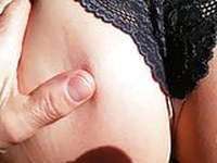 ELLE TREMOUSSE SON CUL SUR MA QUEUE 
