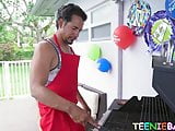 Teen beauty gives blowjob outside before being penetrated