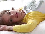 VIDAGE DE COUILLES EN REGLE SUR NATALIA VODIANOVA