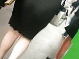 Sexy woman upskirt fail but nice ass