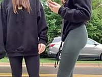 Teen shaking ass