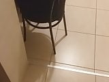 Din nou o laba in spatele fica vitreg