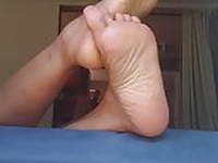 Candid arab feet 