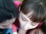 3 girlfirends