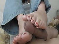 Footworship and cute nails
