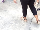 Black MILF in leggings