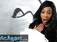 Public Agent British Ebony Asia Rae Bounces her Booty