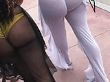 Jiggly booty in see thru 